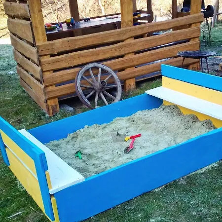 Smerekova Hata * Oryavchyk